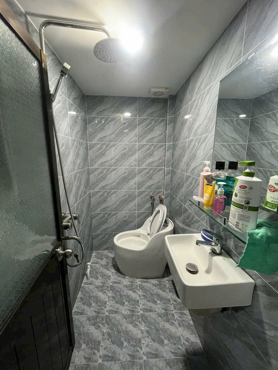 Nhà Mới Đẹp 1 Lầu, Đường Ô Tô, Tân Hiệp, Gần Chợ Hóc Môn - 1 Tỷ 650 Triệu