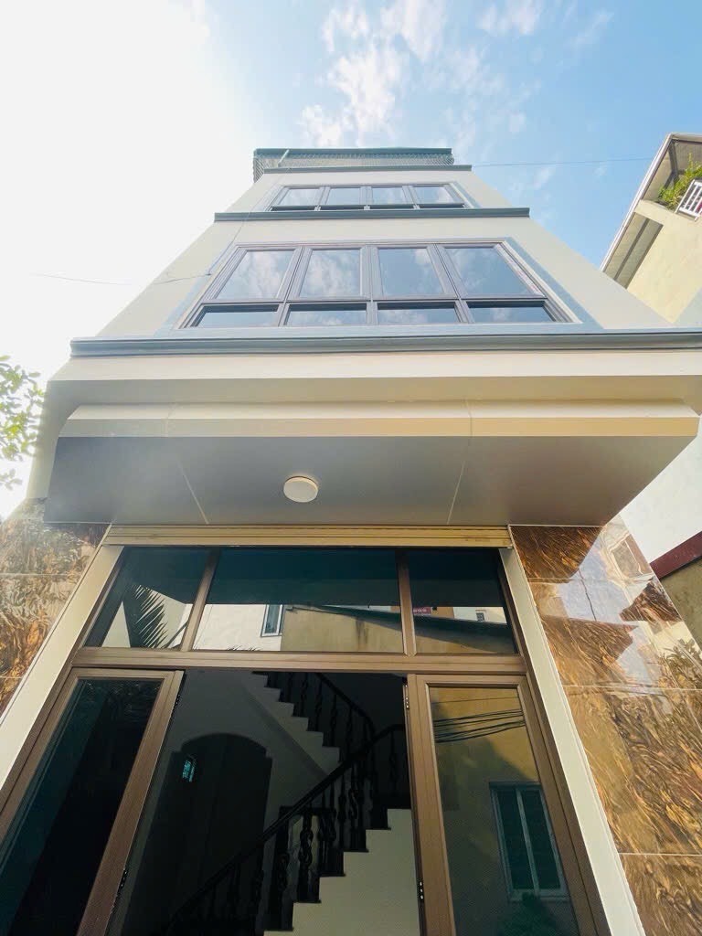 Bán nhà Kim Chung 50m2, 4 Tầng, Lô Góc - Giá 7.99 Tỷ
