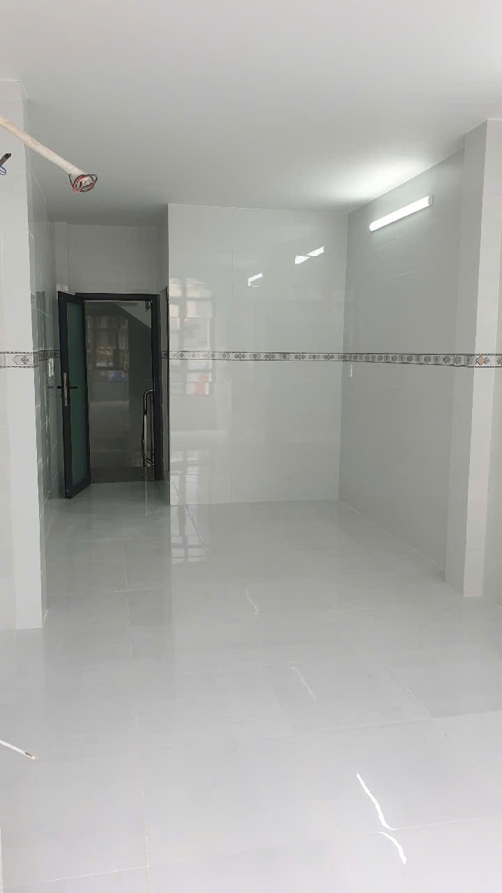 Nhà Mặt Tiền Nguyễn Đình Chiểu, Quận 3 - 18.6 Tỷ - Vị Trí Kinh Doanh