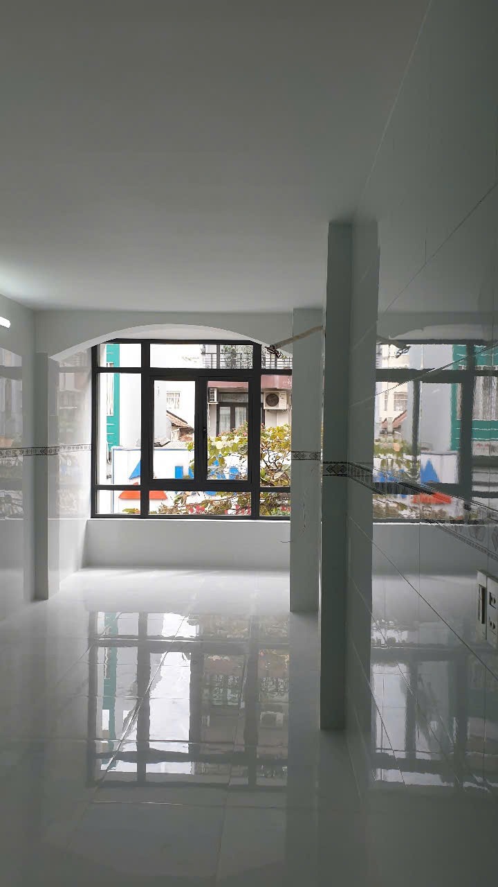 Nhà Mặt Tiền Nguyễn Đình Chiểu, Quận 3 - 18.6 Tỷ - Vị Trí Kinh Doanh
