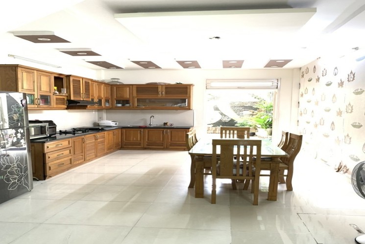 Bán nhà mặt phố, đường Số 12, Phường Phước Long, TP HCM, DT 94m2, 3 tầng, SH, 10.7 tỷ