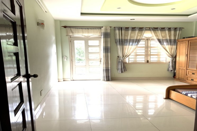 Bán nhà mặt phố, đường Số 12, Phường Phước Long, TP HCM, DT 94m2, 3 tầng, SH, 10.7 tỷ