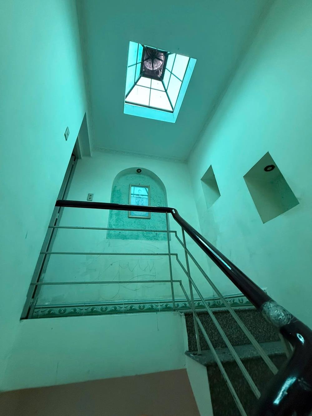 Bán Nhà 4 Tầng Ngô Quyền Quận 10 - Vị Trí Đắc Địa, Giá Tốt