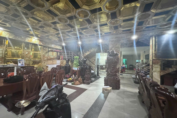 BÁN NHÀ KARAOKE NGƯNG HOẠT ĐỘNG – 255M² – TRUNG TÂM DĨ AN – GIÁ 18 TỶ