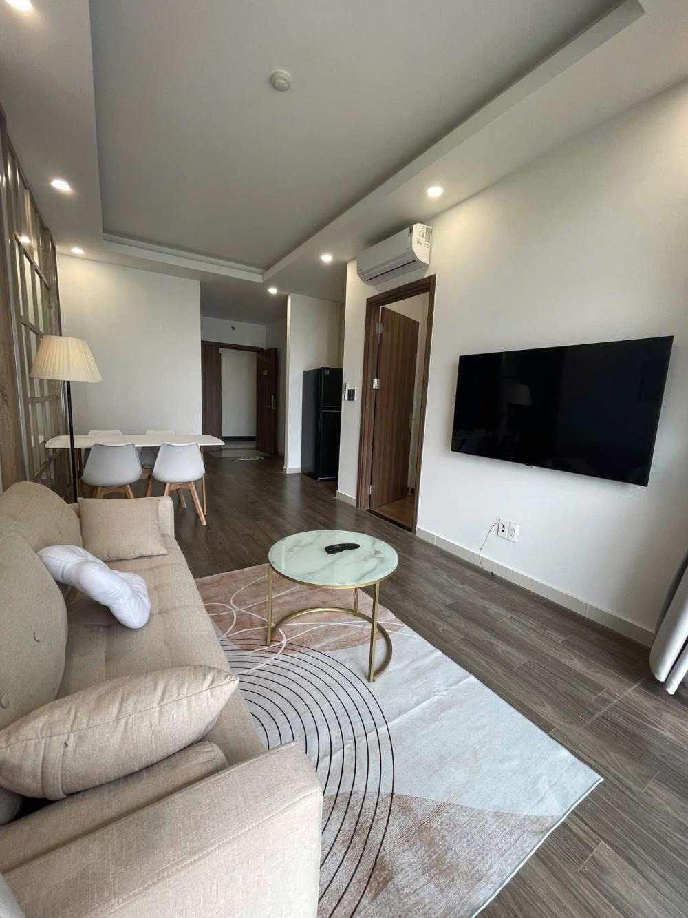 Căn Hộ 2PN Quốc Lộ 13 View Hồ Bơi - 2.1 Tỷ - Nội Thất Sẵn - Sổ Riêng
