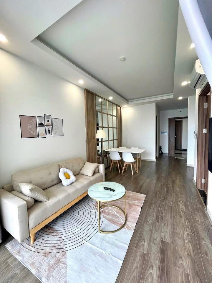 Căn Hộ 2PN Quốc Lộ 13 View Hồ Bơi - 2.1 Tỷ - Nội Thất Sẵn - Sổ Riêng