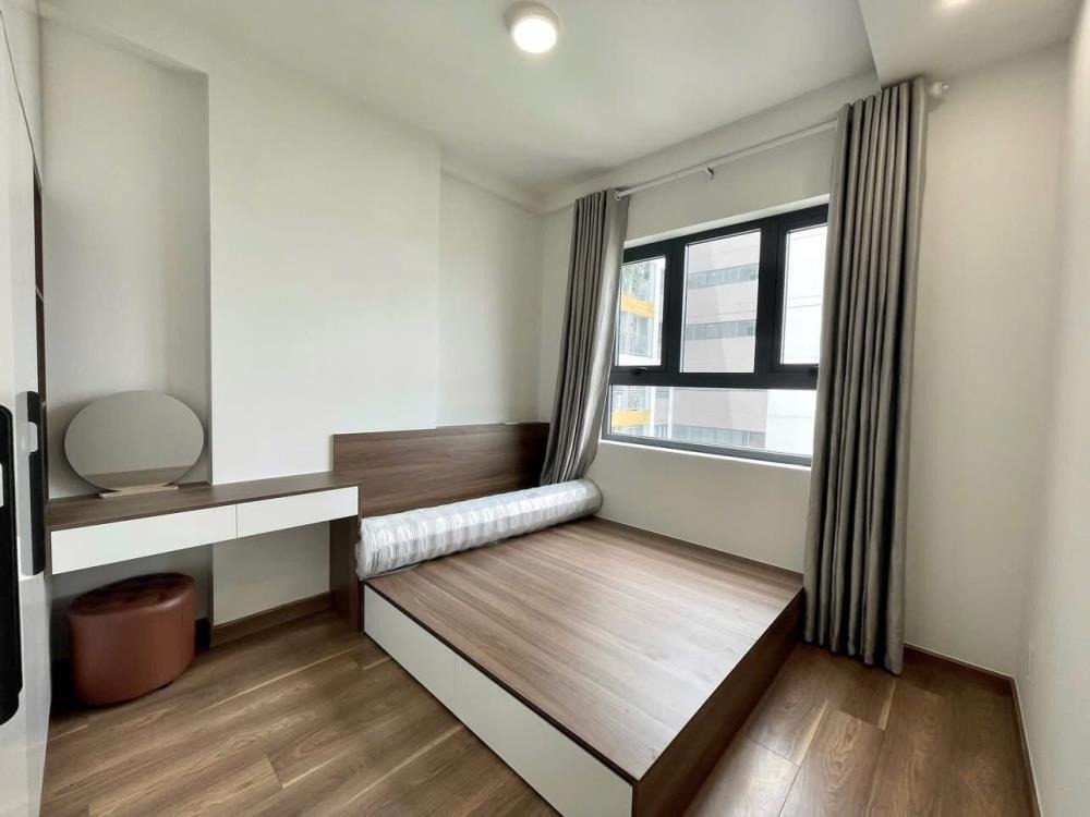 Căn Hộ 2PN Quốc Lộ 13 View Hồ Bơi - 2.1 Tỷ - Nội Thất Sẵn - Sổ Riêng