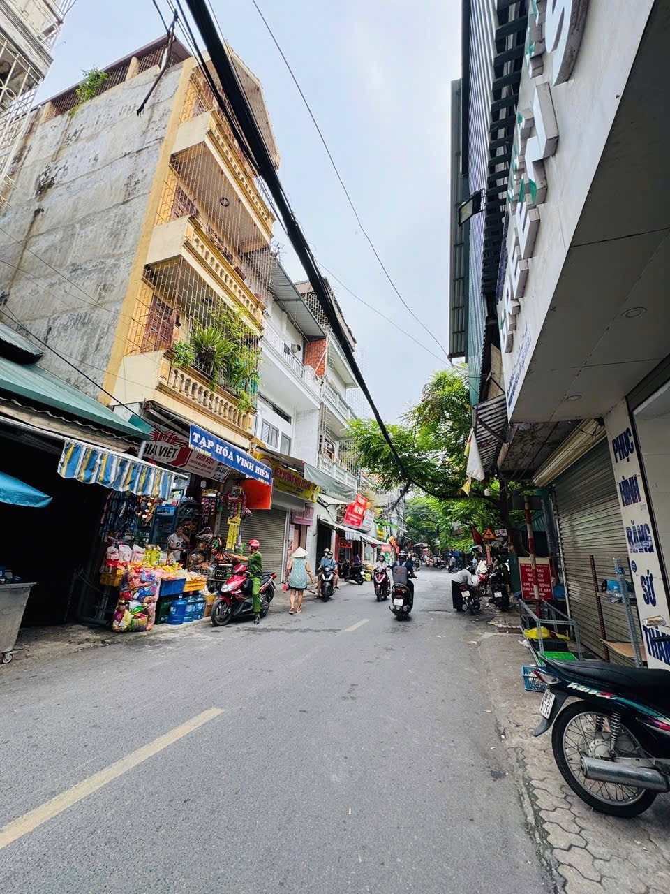 Bán Nhà Mặt Phố Mai Động, Hoàng Mai - 100m2, 4 Tầng, MT 8m - 29 tỷ (Thương lượng)