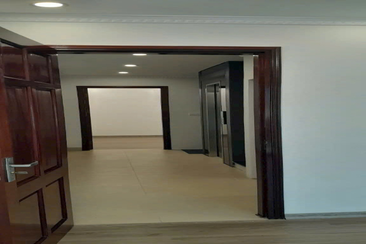 Bán nhà 5 Tầng DT 46M2, MT 4.9M, Gía 11 Tỷ NGÕ THÔNG - KINH DOANH - OTO QUA NHÀ