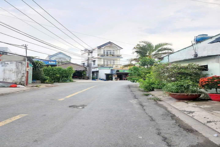 BÁN NHÀ (6x22) MẶT TIỀN THỚI TAM THÔN 14 – HÓC MÔN – CHỈ 5,9 TỶ