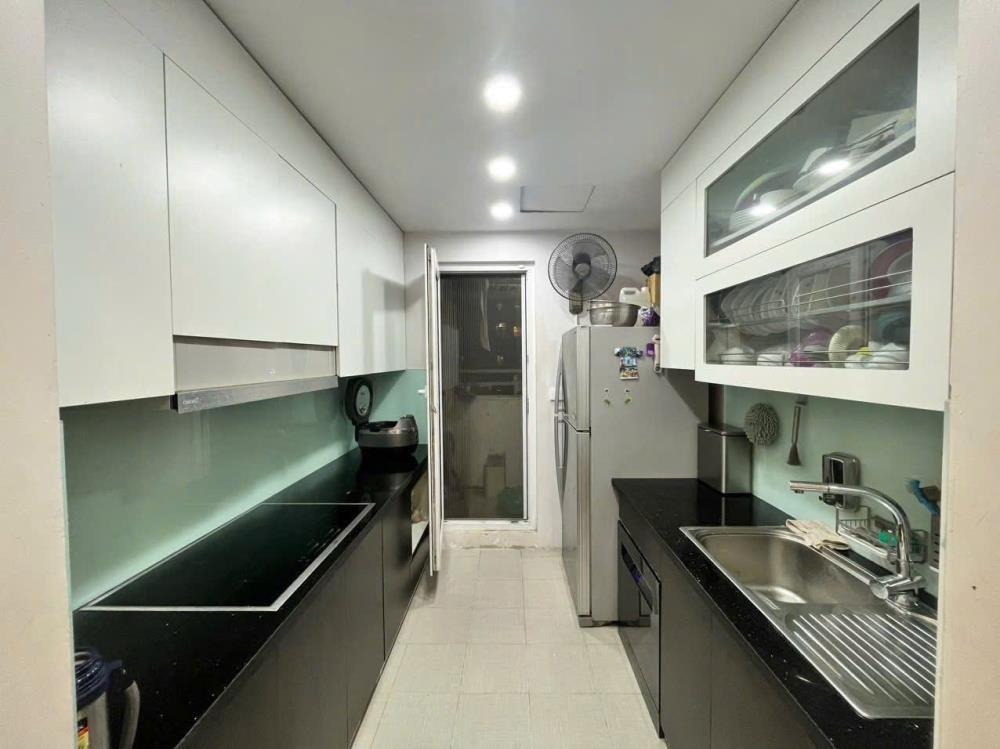 Căn hộ 2PN, 71m² Tầng Cao View Hồ - Starlake Cầu Giấy - 7.4 tỷ