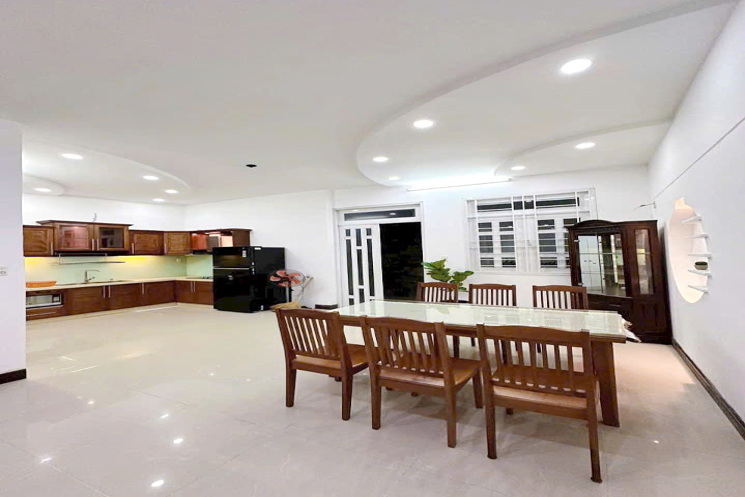 Biệt thự mặt tiền đường Số 9 KDC Ấp 5 Phong Phú Bình Hưng
