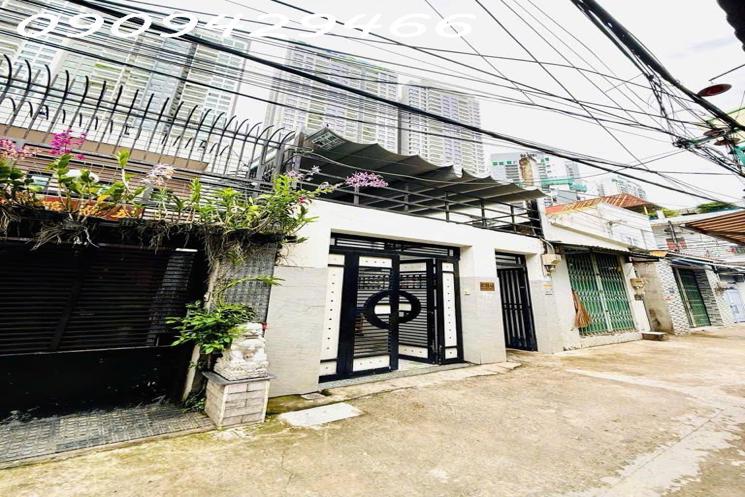 NHÀ PHỐ HIẾM - CẠNH PHÚ MỸ HƯNG Q7- 2 MẶT TIỀN HẺM 5M- SỔ HỒNG RIÊNG VUÔNG VỨC- 4 PHÒNG NGỦ- CHỈ