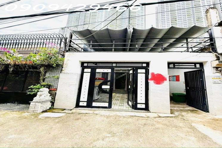 NHÀ PHỐ HIẾM - CẠNH PHÚ MỸ HƯNG Q7- 2 MẶT TIỀN HẺM 5M- SỔ HỒNG RIÊNG VUÔNG VỨC- 4 PHÒNG NGỦ- CHỈ