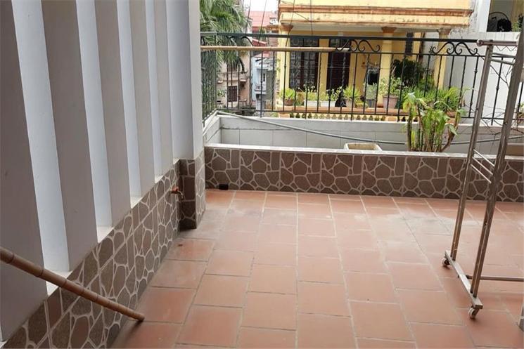 Bán nhà Cầu Giấy 34m2, 4T, 2 mặt ngõ thoáng, ô tô vào tận cửa