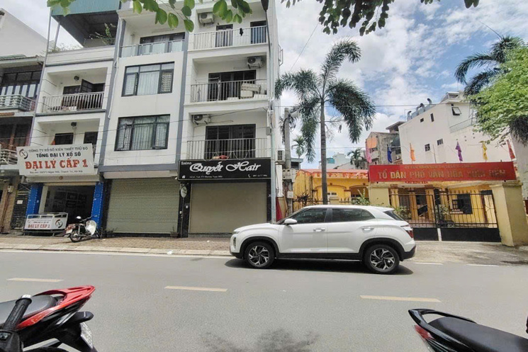 Chợ Văn Điển 39m2, 4 tầng, 16 tỉ