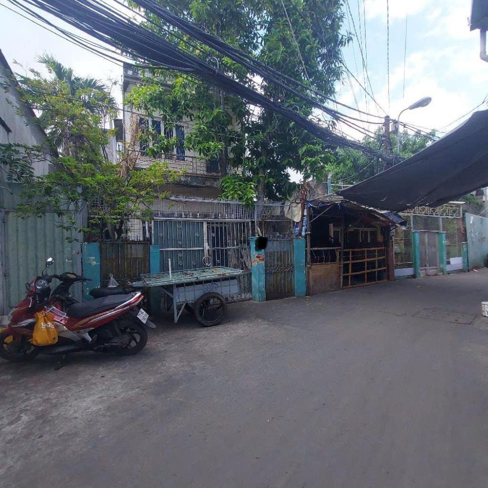 Bán Đất Nền Quận 7 - 100.9m2 - Giá 8 Tỷ - HXH Lê Văn Lương