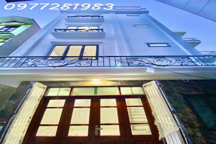 🏠 NHÀ MỚI CẠNH NHỔN – LÔ GÓC, THANG MÁY – Ô TÔ