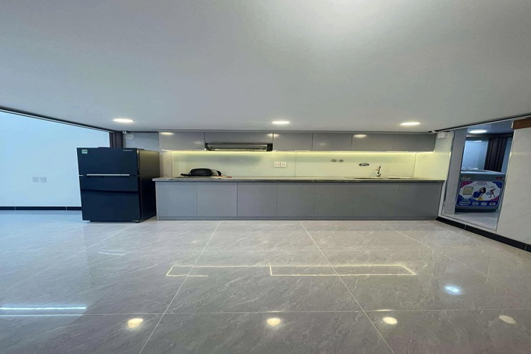 Bán căn hộ lầu 1 CC Nguyễn Trãi, P1, Q5, 80m2, 2 tầng, tặng nội thất, chỉ 2,75 tỷ