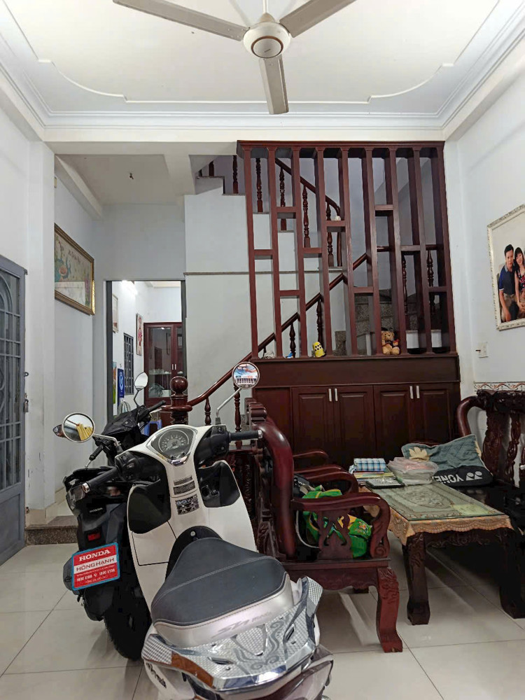BÁN NHÀ 3 TẤM SÁT QUỐC LỘ 13 - ĐƯỜNG SỐ 8 - HIỆP BÌNH PHƯỚC - THÀNH PHỐ THỦ ĐỨC