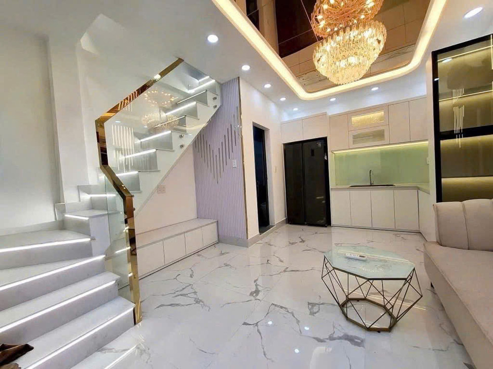 Bán Gấp Nhà Hẻm Huỳnh Tấn Phát Q7, 32m2, 2 Tầng, Giá Hời Chỉ 2.9 Tỷ, Sổ Hồng