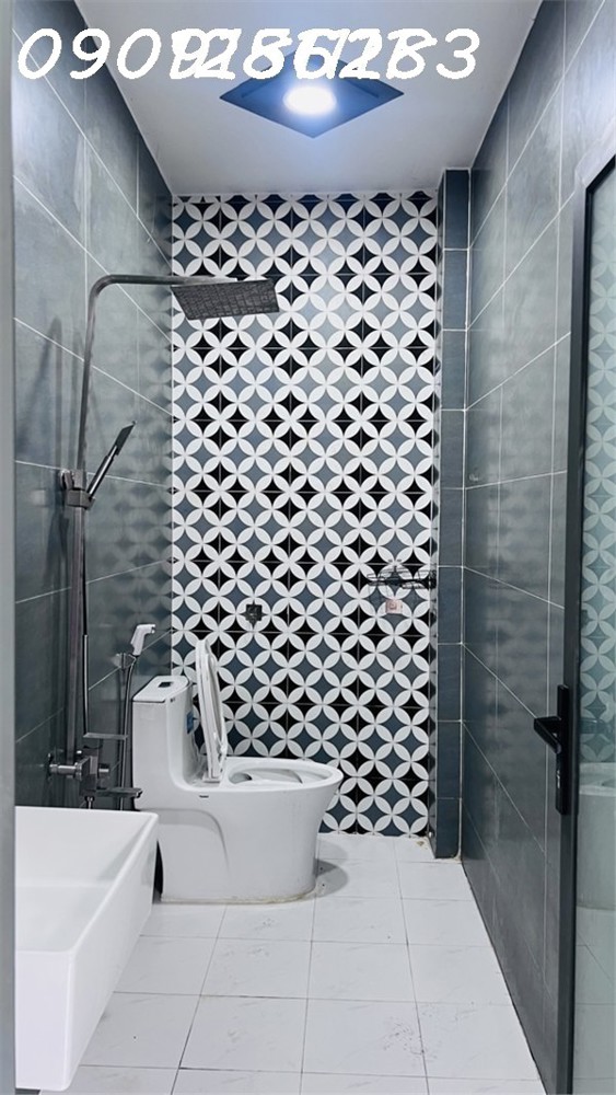 HƠN 5 TỶ- NHÀ 2 TẦNG-63M2- TT QUẬN 7