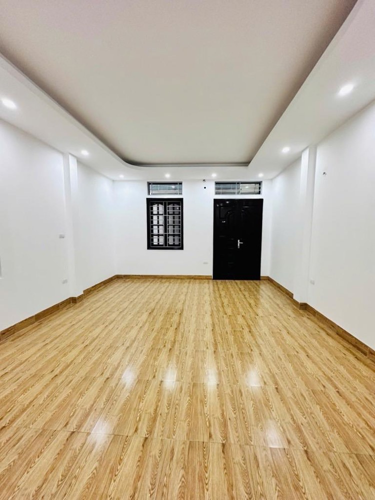 Bán nhà mới Liên Mạc 40m2, 5T, mặt tiền 4m, ô tô tránh đỗ cửa, giá 6 tỷ