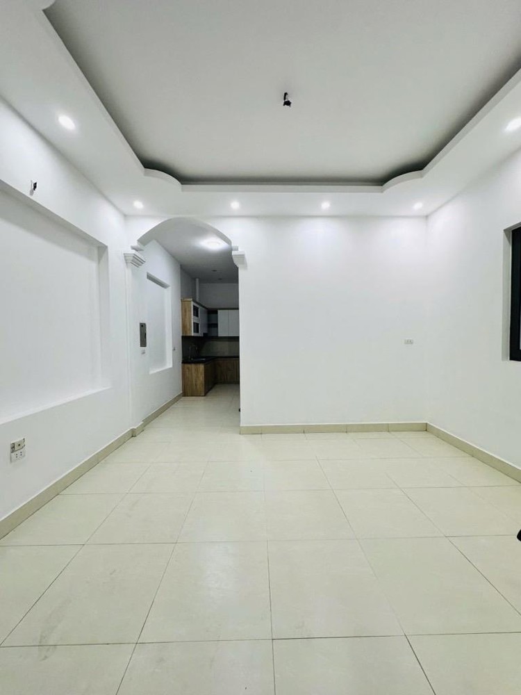 Bán nhà mới Liên Mạc 40m2, 5T, mặt tiền 4m, ô tô tránh đỗ cửa, giá 6 tỷ
