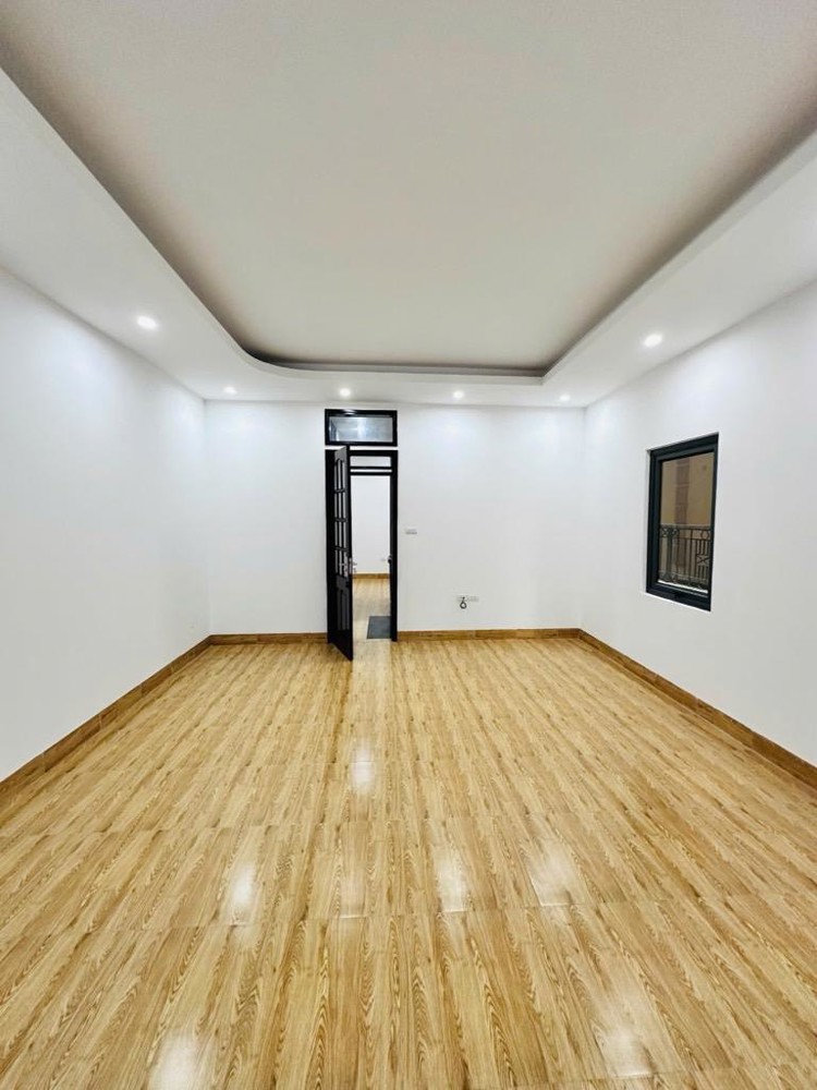 Bán nhà mới Liên Mạc 40m2, 5T, mặt tiền 4m, ô tô tránh đỗ cửa, giá 6 tỷ