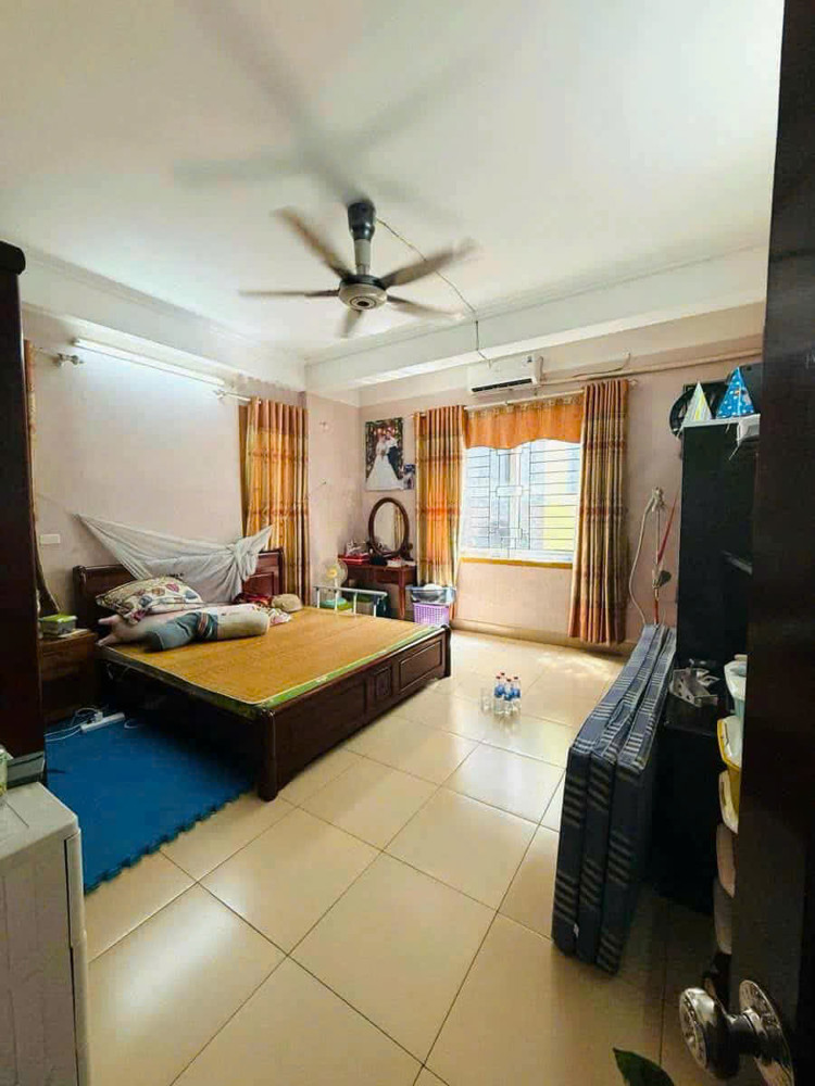 MẶT TIỀN KHỦNG - Ô TÔ VF3 VÀO NHÀ - 10M RA NGÕ Ô TÔ TẢI - VỊ TRÍ ĐẸP ĐẦU TƯ  SỬA CCMN CỰC ĐẸP - Lê