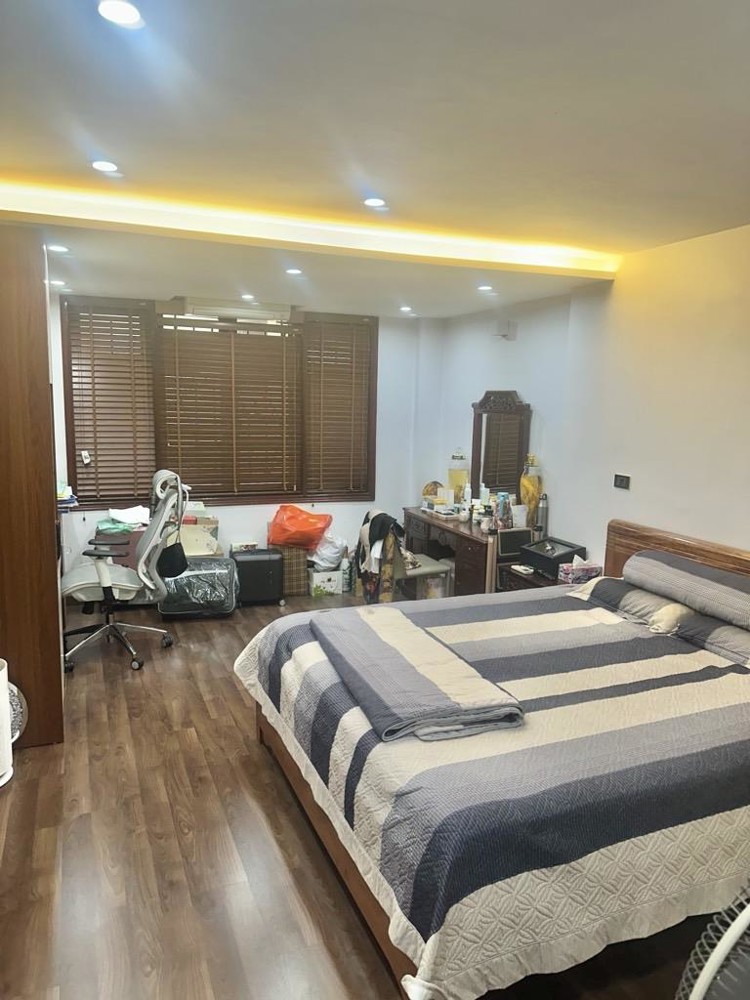 Nhà đẹp Phú Diễn 39m², 5T, ô tô tránh, gần công viên lớn Hà Nội