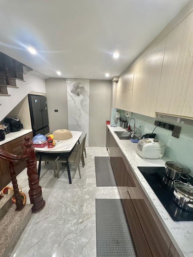 Nhà đẹp Phú Diễn 39m², 5T, ô tô tránh, gần công viên lớn Hà Nội
