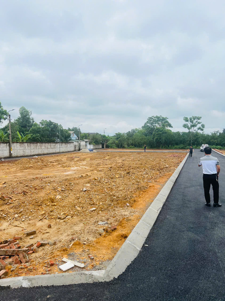 Đất nền Láng Hòa Lạc giá 2.8 tỷ diện tích 100m2 gần khu công nghệ cao – Nguyễn Hùng BĐS - 0989333012