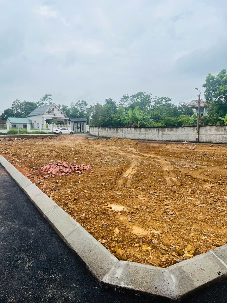Đất nền Láng Hòa Lạc giá 2.3 tỷ diện tích 100m2 gần Đại học FPT – Nguyễn Hùng BĐS - 0989333012
