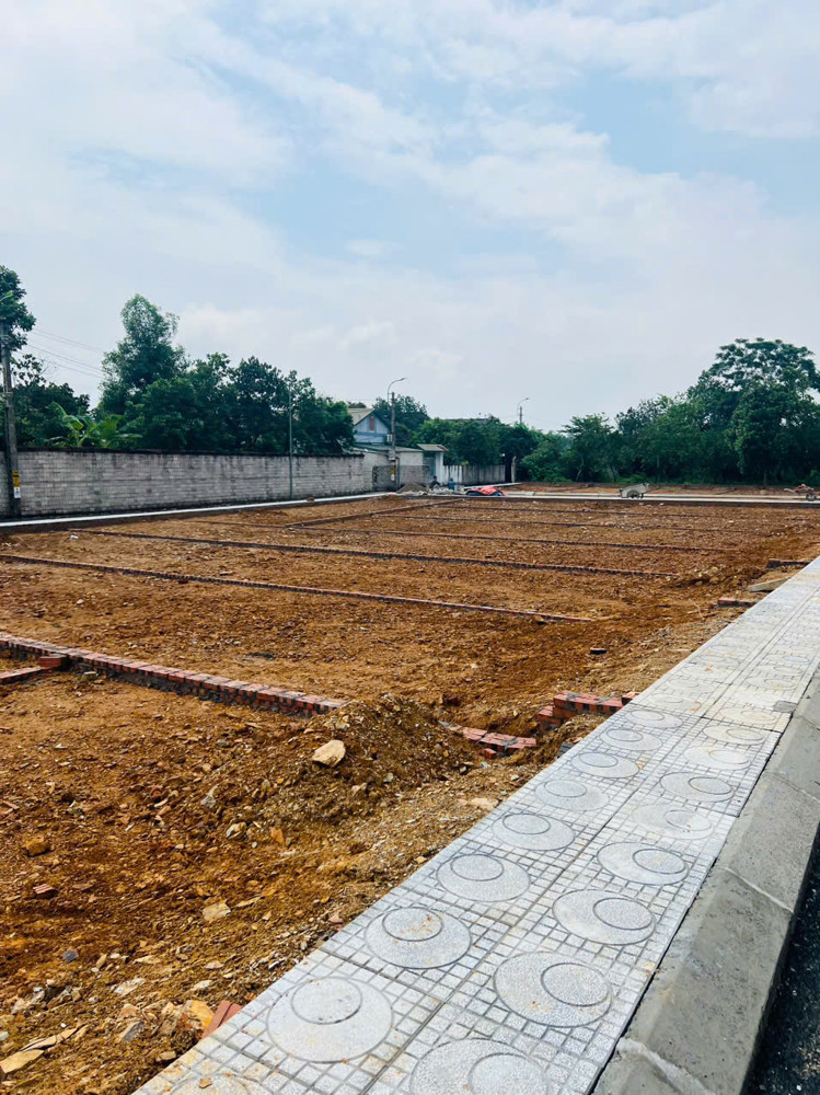 Đất nền Láng Hòa Lạc giá 2.7 tỷ diện tích 100m2 gần bệnh viện Vinmec – Nguyễn Hùng BĐS - 0989333012