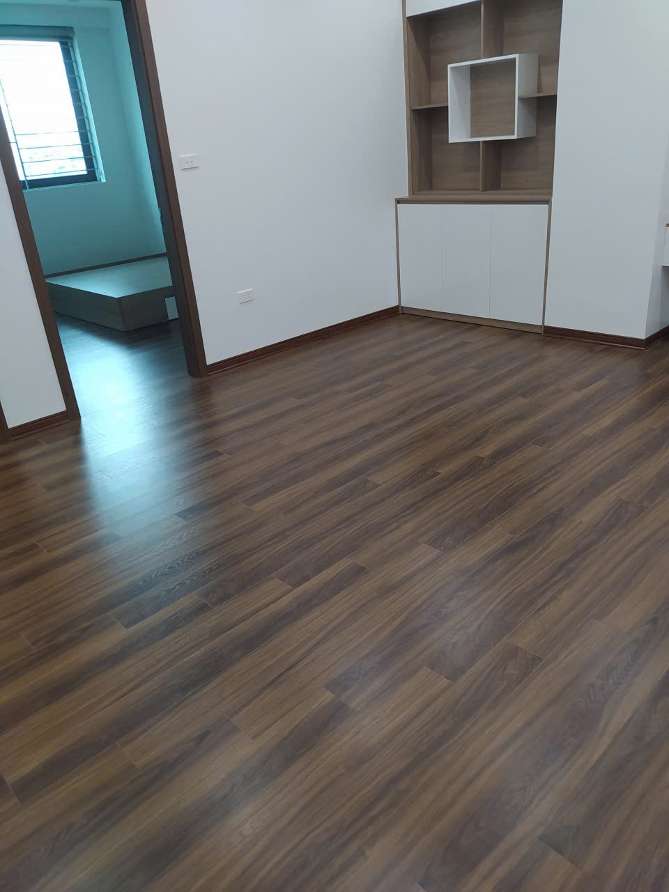 Bán căn hộ Trần Quý Kiên, Cầu Giấy - 60m² - 4.9 tỷ - Full Nội Thất