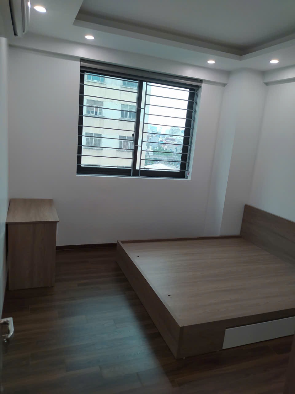 Bán căn hộ Trần Quý Kiên, Cầu Giấy - 60m² - 4.9 tỷ - Full Nội Thất