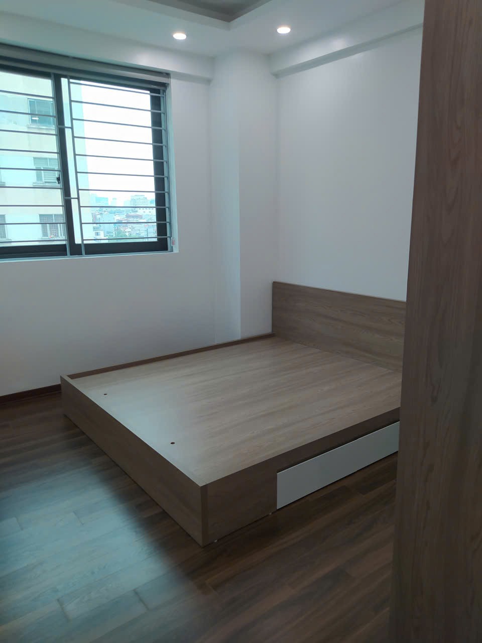 Bán căn hộ Trần Quý Kiên, Cầu Giấy - 60m² - 4.9 tỷ - Full Nội Thất