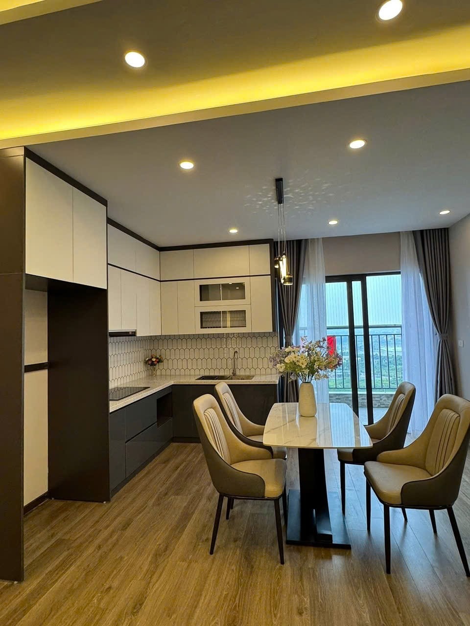 Bán Căn Góc 2 Phòng Ngủ, 80m2, Full Nội Thất, KĐT Thanh Hà Cienco 5