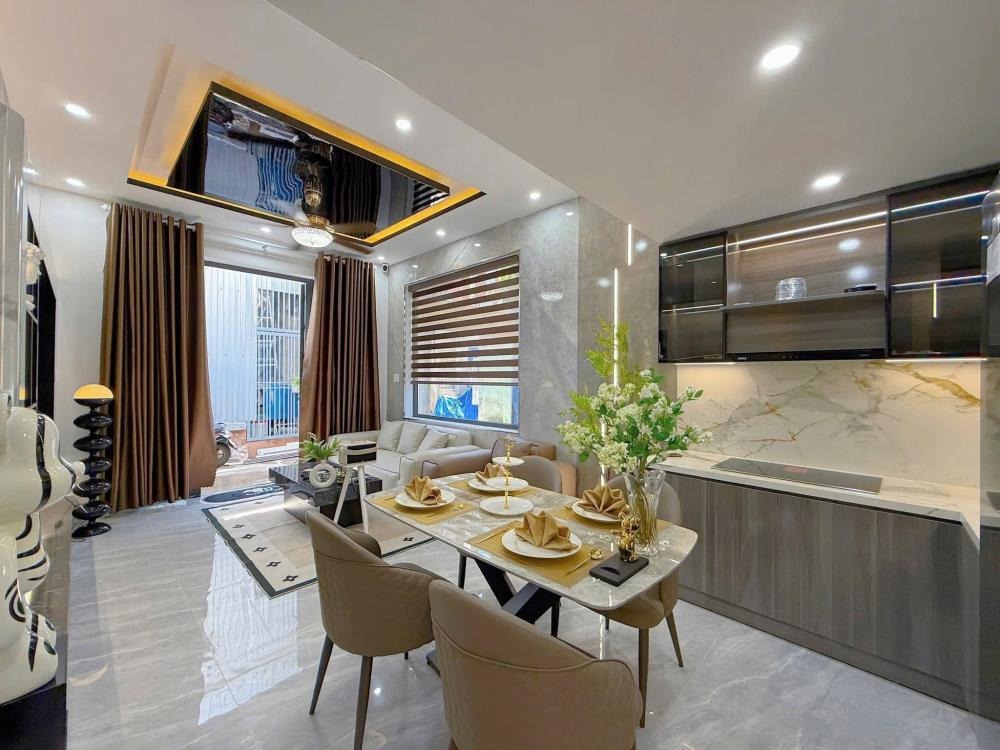Nhà Riêng Bình Tân - 70m2 - 2 Tỷ 1 - SHR - Hẻm Ô Tô - Hồ Văn Long
