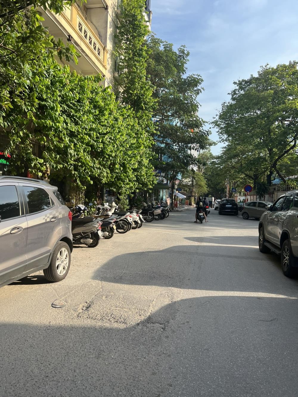 Bán Đất Định Công Hạ - 215m2, Mặt Tiền 15m, Pháp Lý Sổ Đỏ