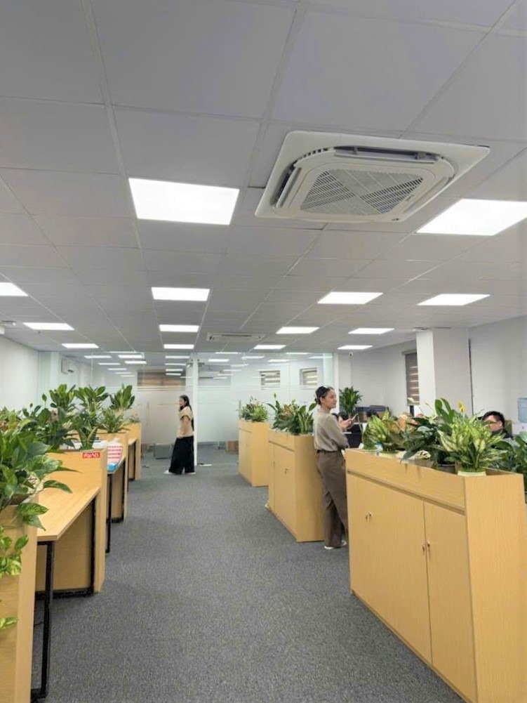 Bán tòa nhà 10 tầng, 160m2 Mặt phố Đoàn Thị Điểm - Vị trí VIP, Dòng tiền khủng
