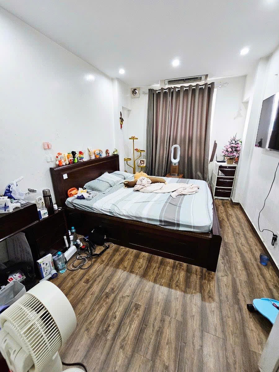 Nhà Mặt Phố Tây Sơn, Đống Đa - 75m2, 6 Tầng, Giá 37 Tỷ