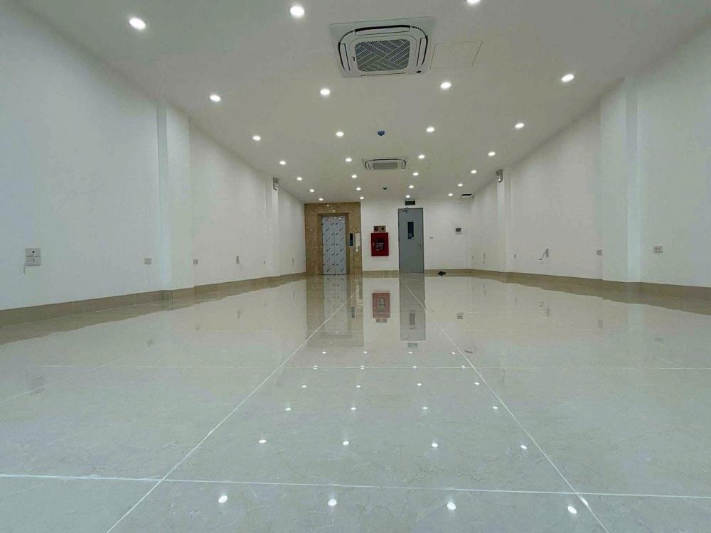 Tòa Văn Phòng Nguyễn Ngọc Nại 102m2 x 9 Tầng - Giá 55 Tỷ