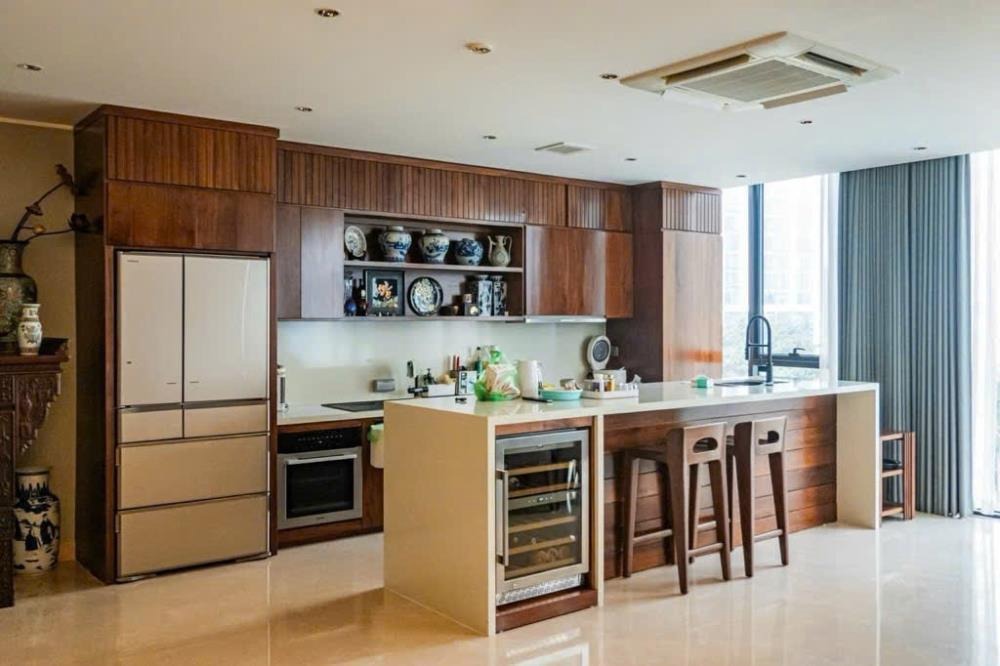 Bán nhà 6 tầng, 100m2 mặt đường Văn Cao, Ba Đình - Giá Cao, Dòng Tiền Ổn Định