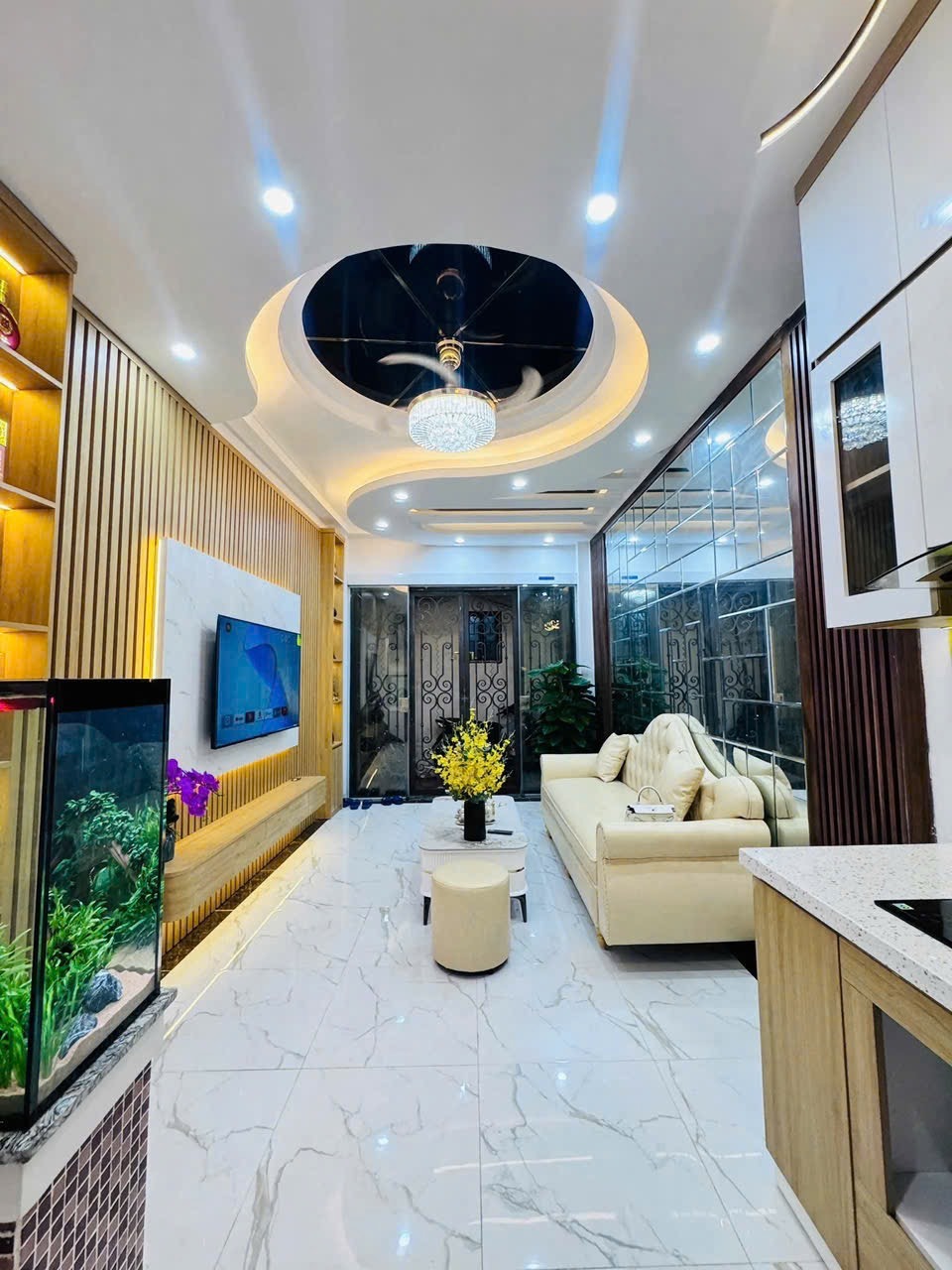 Nhà Mới Lò Đúc - 26m2, 5 Tầng, Giá 8.3 Tỷ - Vị Trí Đẹp
