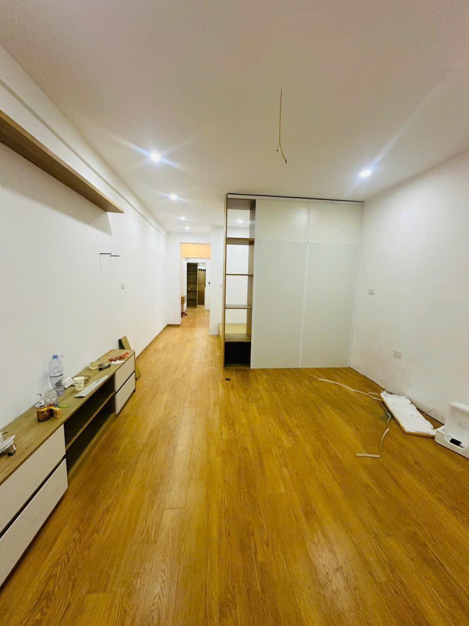 Căn hộ Trần Quốc Hoàn, Cầu Giấy: 3PN, 80m², Giá 3.95 tỷ