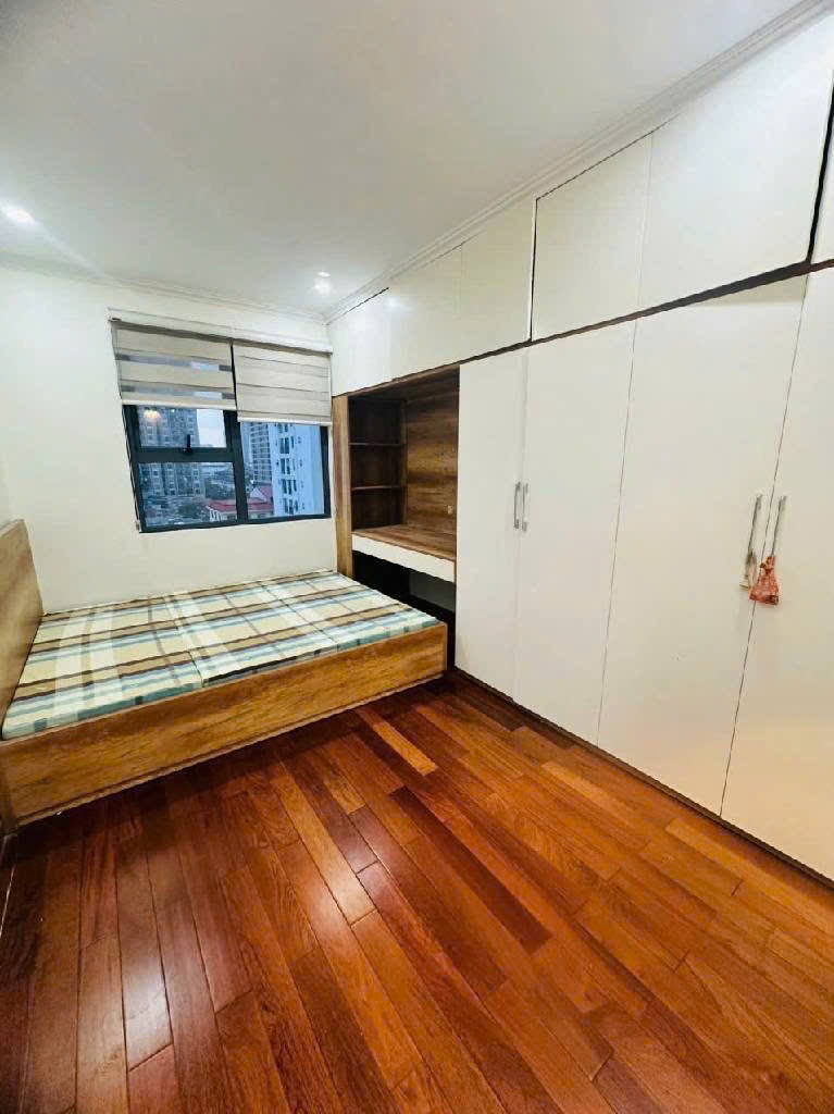 Bán căn hộ chung cư Bộ Kế hoạch Đầu tư - Cầu Giấy 110m², 7 tỷ - Vị trí Vàng, Dân Trí Cao