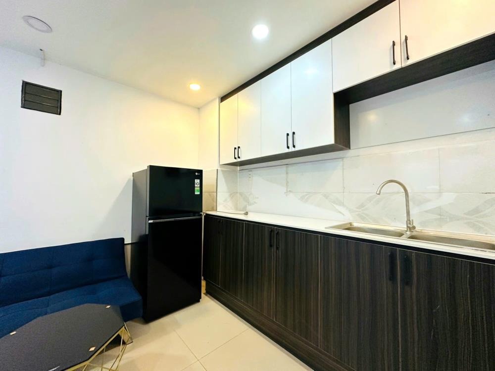 Nhà 5 Tầng, Cho Thuê CHDV, Dòng Tiền Tốt - Quận 10, TP.HCM