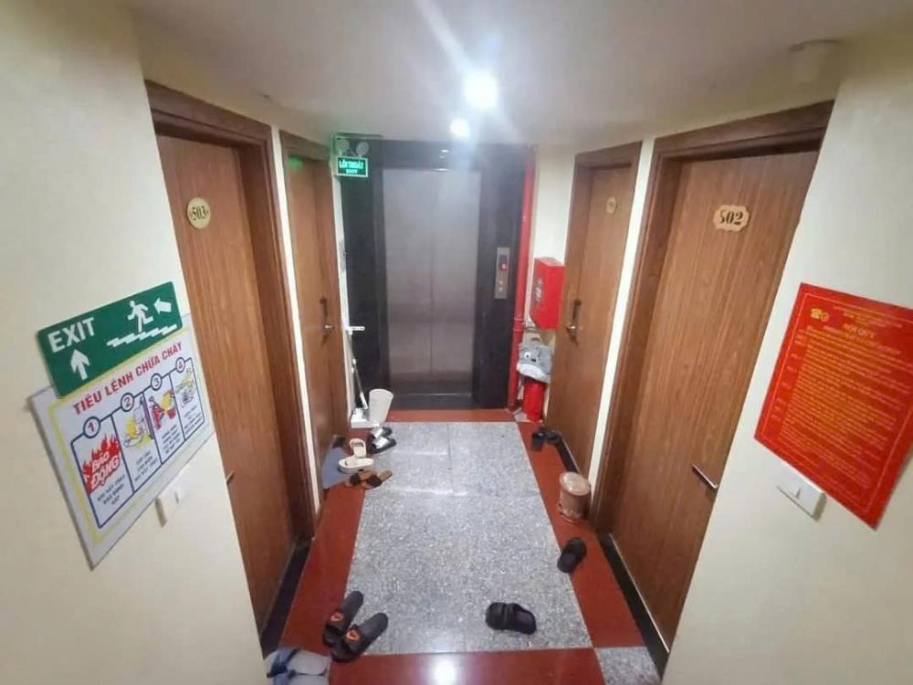 Cho Thuê/Bán Khách Sạn Mini 7 Tầng, 21 Phòng, Lê Văn Lương - Dòng Tiền 1.8 Tỷ/Năm